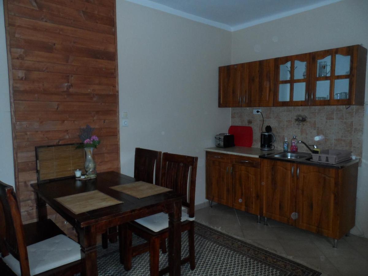 Almagyar Vendégház Eger Extérieur photo